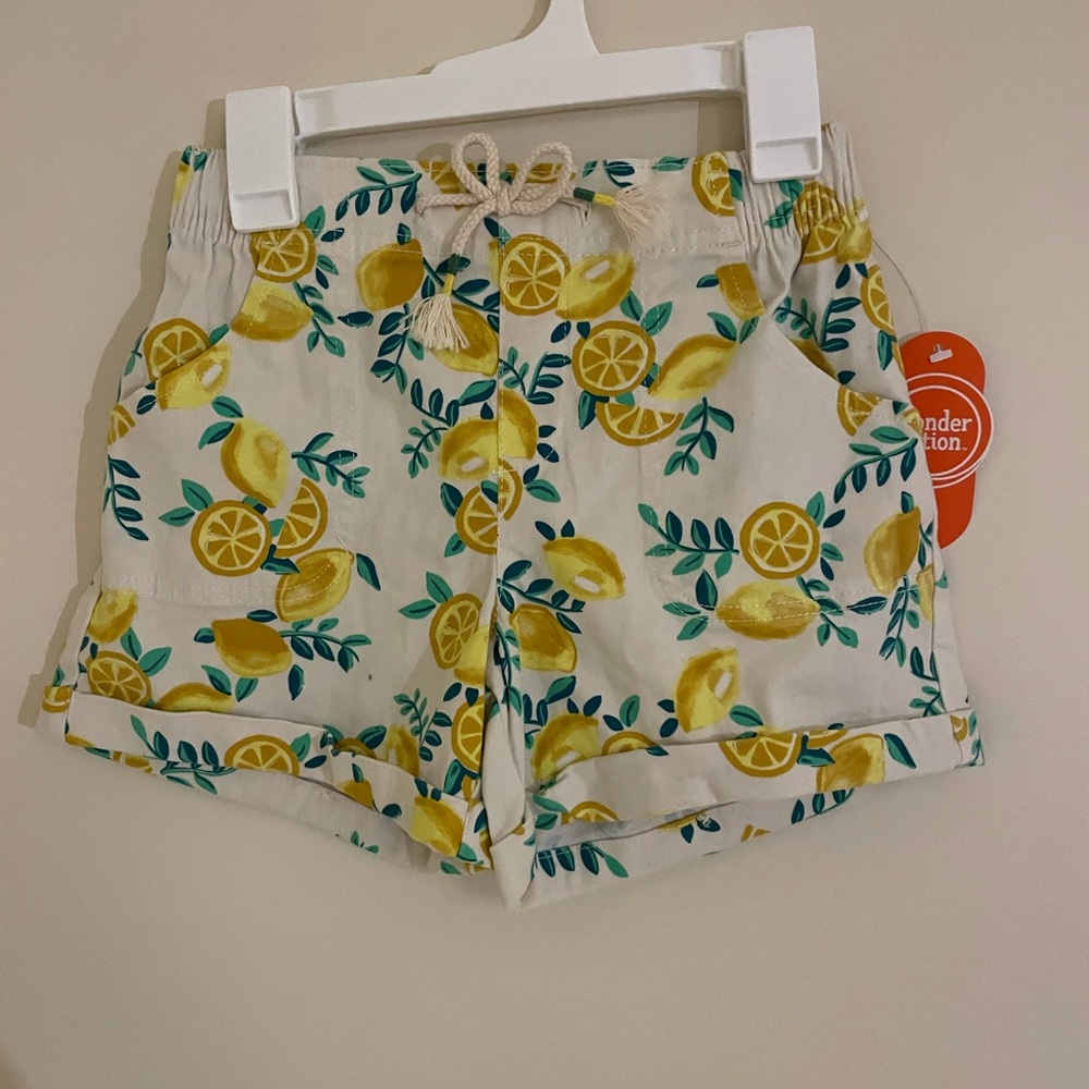 Lemon shorts